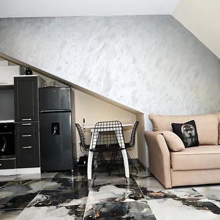 бисер 2023 شقة روس